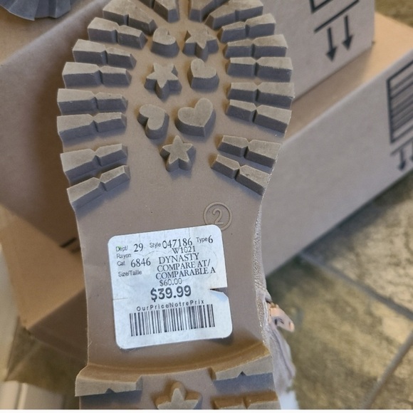 Like New Girls Boots - Picture 8 of 11